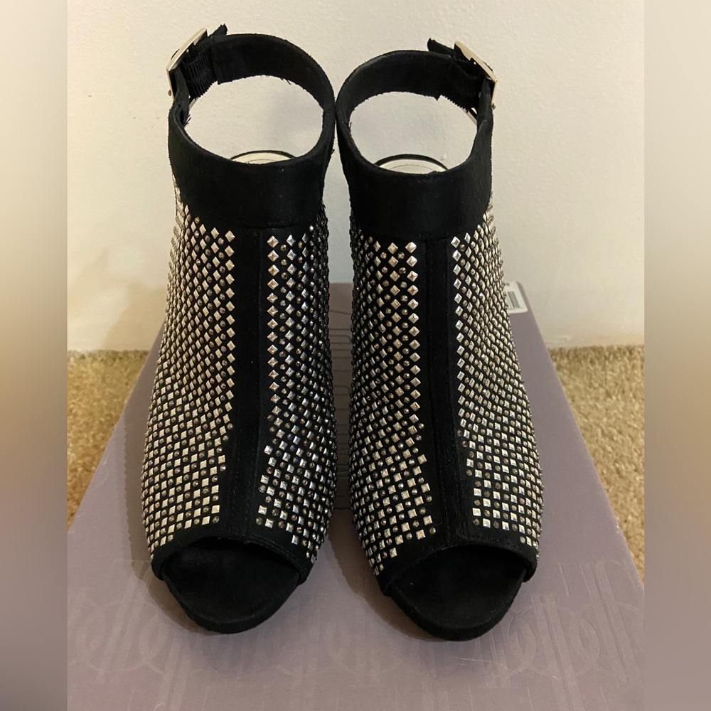 Jennifer Lopez Sasha Studded Black Sandal Heels Size 7.5